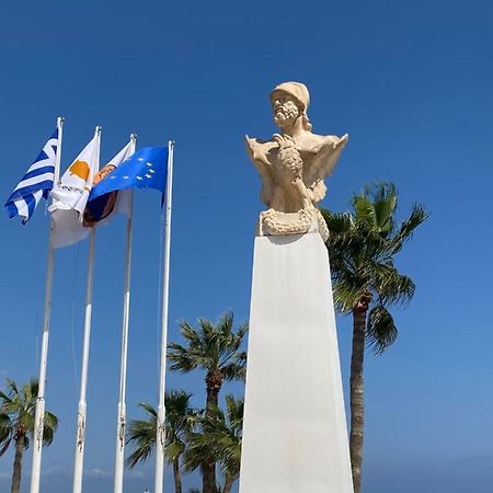 Larnaca Beach Apartment 1A ภายนอก รูปภาพ