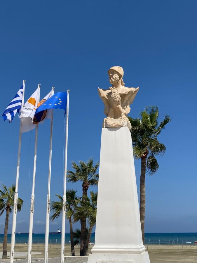 Larnaca Beach Apartment 1A ภายนอก รูปภาพ