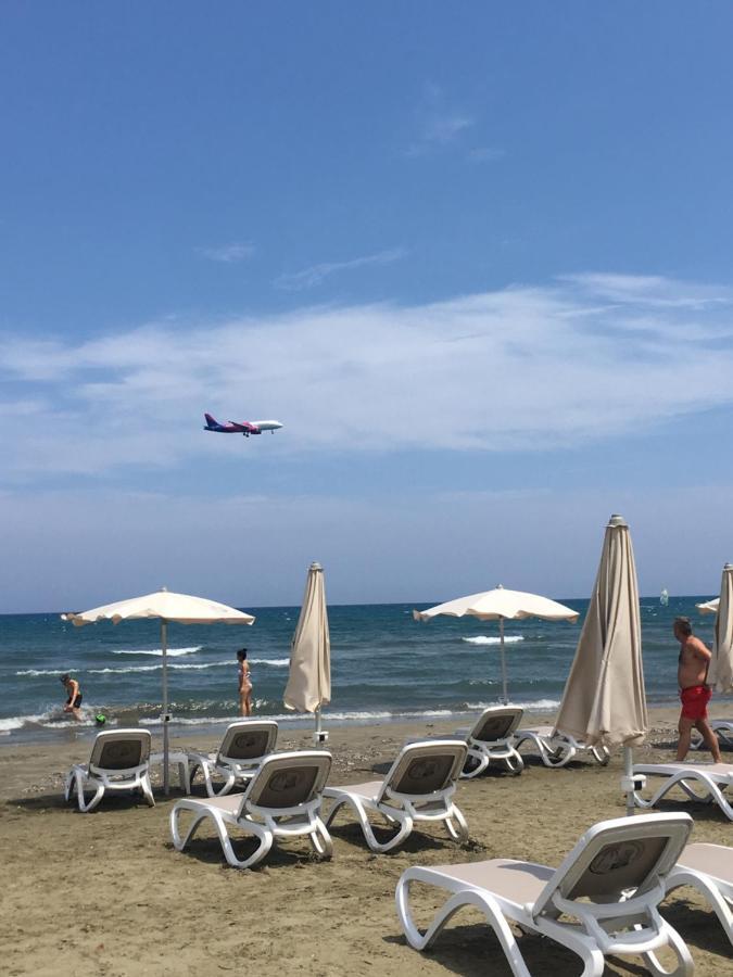 Larnaca Beach Apartment 1A ภายนอก รูปภาพ