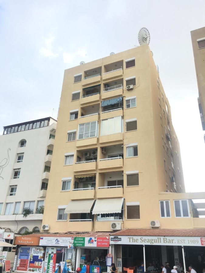 Larnaca Beach Apartment 1A ภายนอก รูปภาพ